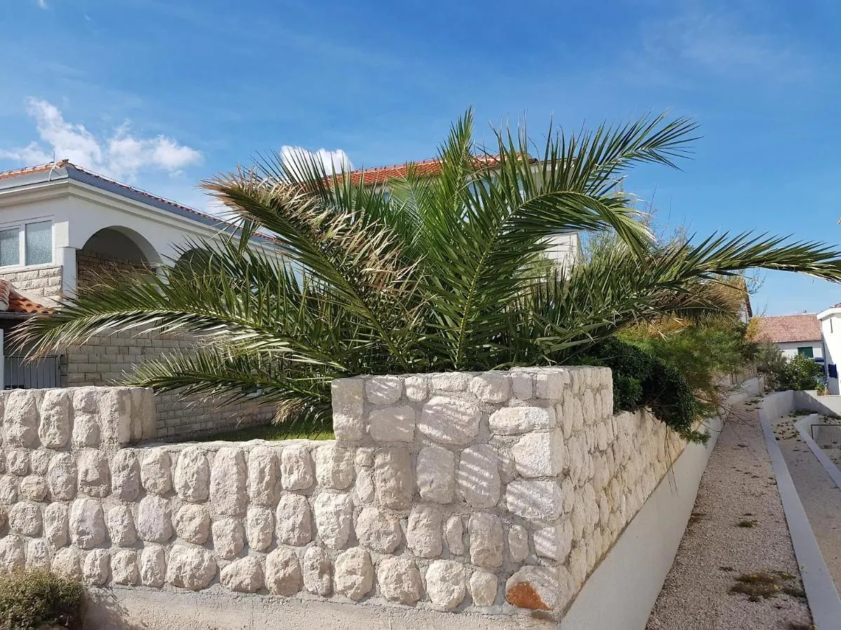 Apartment Holiday Home Ankica Razanac